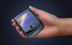 Компания Motorola выпустила новые складные смартфоны