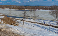 В Вятских Полянах аномально повысился уровень воды в реке