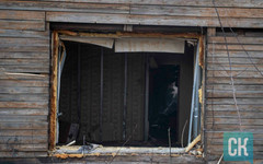 В поселке Юрья загорелся частный дом: погорельцам оказывают помощь