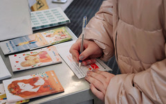 «Глобус» дарит подарки ко Дню матери