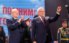 Коллективу завода «Лепсе» вручили орден Александра Невского