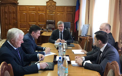В облправительстве объяснили, почему удаляют вопросы для прямой линии Васильева