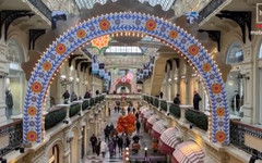 Дымковская игрушка покорила главный универмаг страны