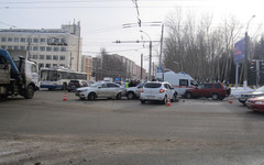 В массовом ДТП со скорой на Московской пострадало три человека