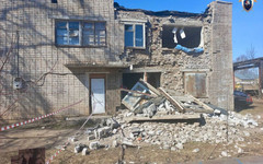 В Кировской области следователи разбираются в причинах обрушения фасада дома