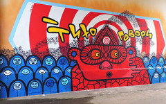 Граффити в арке на Октябрьском проспекте обновили