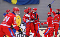 Подкаст «СпортИнсайD»: обсуждаем «золото» сборной России на Чемпионате мира по хоккею с мячом с полузащитником команды Янисом Бефусом