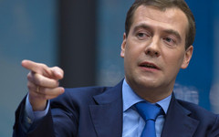 Дмитрий Медведев обсмеял возможное создание ордена Степана Бандеры на Украине