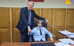 
								Четвероклассница из Омутнинска на день стала главой района
							