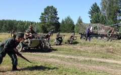 Фестиваль в Кировской области прошёл со взрывами и стрельбой (ФОТО)
