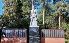 Более 2 млн рублей направили на реконструкцию мемориалов в Яранском районе