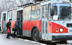 Из-за обрыва проводов на Лепсе встали троллейбусы