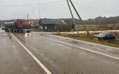 В Нолинском районе в столкновении легковушки и грузовика пострадали два человека