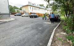 В Кирове обновляют дороги к школам и детсадам