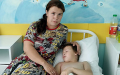 В Кирове врачи спасли 8-летнего мальчика, которого укусила змея