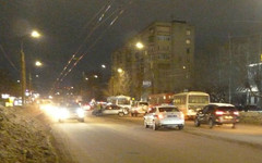 На Воровского одна иномарка толкнула другую на автобусы