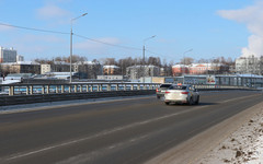 Кировчане просят установить урны на улице Ивана Попова