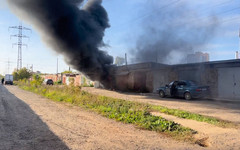 В Кирове сгорел гараж на улице Ульяновской