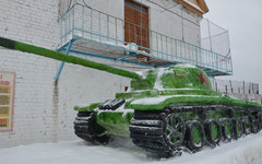 На территории колонии в Кировской области появились танки
