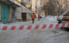 Собственника дома в центре города оштрафовали на 100 тысяч рублей за неочищенную крышу