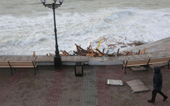 Ущерб в Крыму после шторма оценили почти в 40 млрд рублей