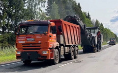 В Кировской области до 30 сентября закончат ремонтировать дорогу до соседнего региона