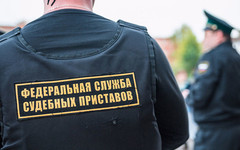 За долги по электроэнергии в Кировской области взыскали более 50 тысяч рублей и арестовали телевизор
