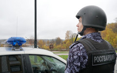 В Кирове задержали мужчину по подозрению в краже алкоголя из магазина