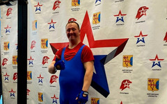 Кировчанин победил в Межнациональном чемпионате по силовым видам спорта