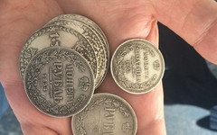 80-летний кировчанин купил поддельные монеты за 180 тысяч рублей
