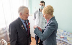 Кировчанину вручили медаль «80 лет победы в Великой Отечественной войне»