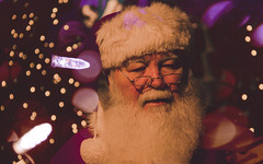 Дед Мороз, которого пригласили на детский праздник, похитил у кировчанки 3800 рублей