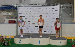 Спортсмены из Кировской области привезли медали с всероссийских соревнований по прыжкам на батуте