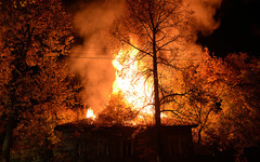 В Кировской области за сутки два человека погибли при пожарах в своих домах