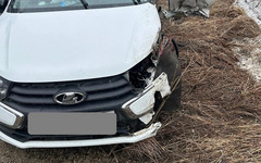 В Верхнекамском районе столкнулись «Лада Гранта» и грузовик