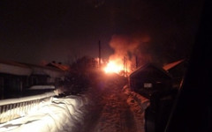 За новогоднюю ночь в Кировской области сгорели дом, дача и помойка