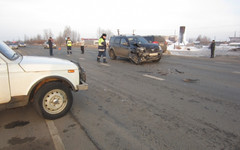В Кировской области два внедорожника не поделили дорогу (ФОТО)