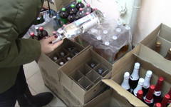 В Кирове полицейские изъяли из магазинов 124 литра алкоголя