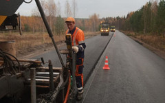 Строительство дороги в Омутнинском районе подходит к финальному этапу