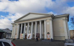 Для Кировского драмтеатра закупят новое сценическое оборудование