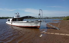 В Котельниче приостановили движение теплохода