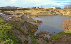 В Кировской области мастера строительной фирмы обвиняют в незаконной добыче песка на 4 миллиона рублей