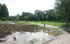 Подрядчикам платили за невыполненные работы: аудиторы нашли нарушения при ремонте дворов и парков в Кировской области
