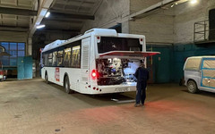 В кировских автобусах настраивают кондиционеры