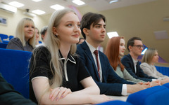 Абитуриенты педагогических вузов смогут подавать документы через «Госуслуги»