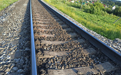Жительница Кирова, которую сбил поезд, получит компенсацию вреда