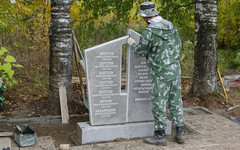 В деревне Шустовы заменили памятник погибшим в годы Великой Отечественной войны