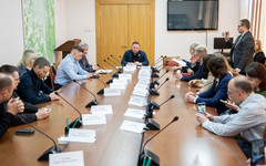 Вячеслав Симаков обсудил взаимодействие с бизнесом
