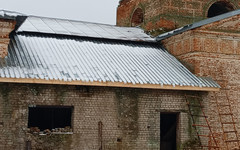 В селе Тохтино ремонтируют Преображенскую церковь