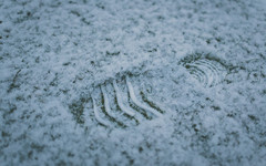 В Подосиновском районе полицейские вычислили преступника по следам на снегу